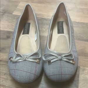 Salon Studio Plaid Ballet Flats in Gray